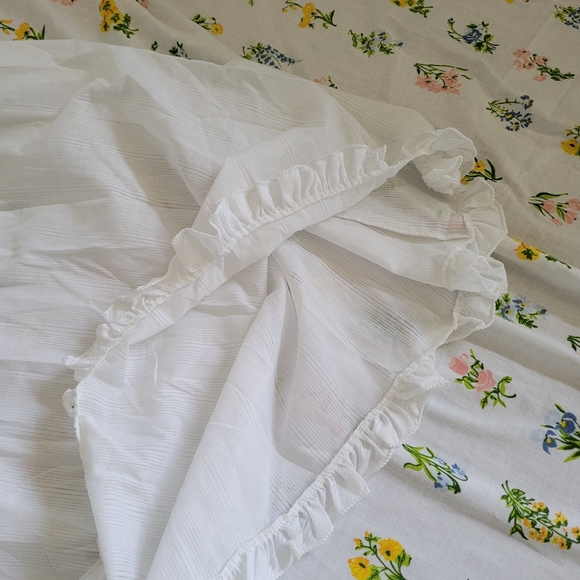 Vintage floor length nightgown - Picture 9 of 12